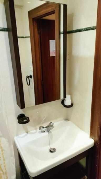 Apartamento En Pleno Centro De Malaga Bagian luar foto